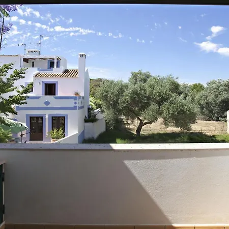 Village Apartament *